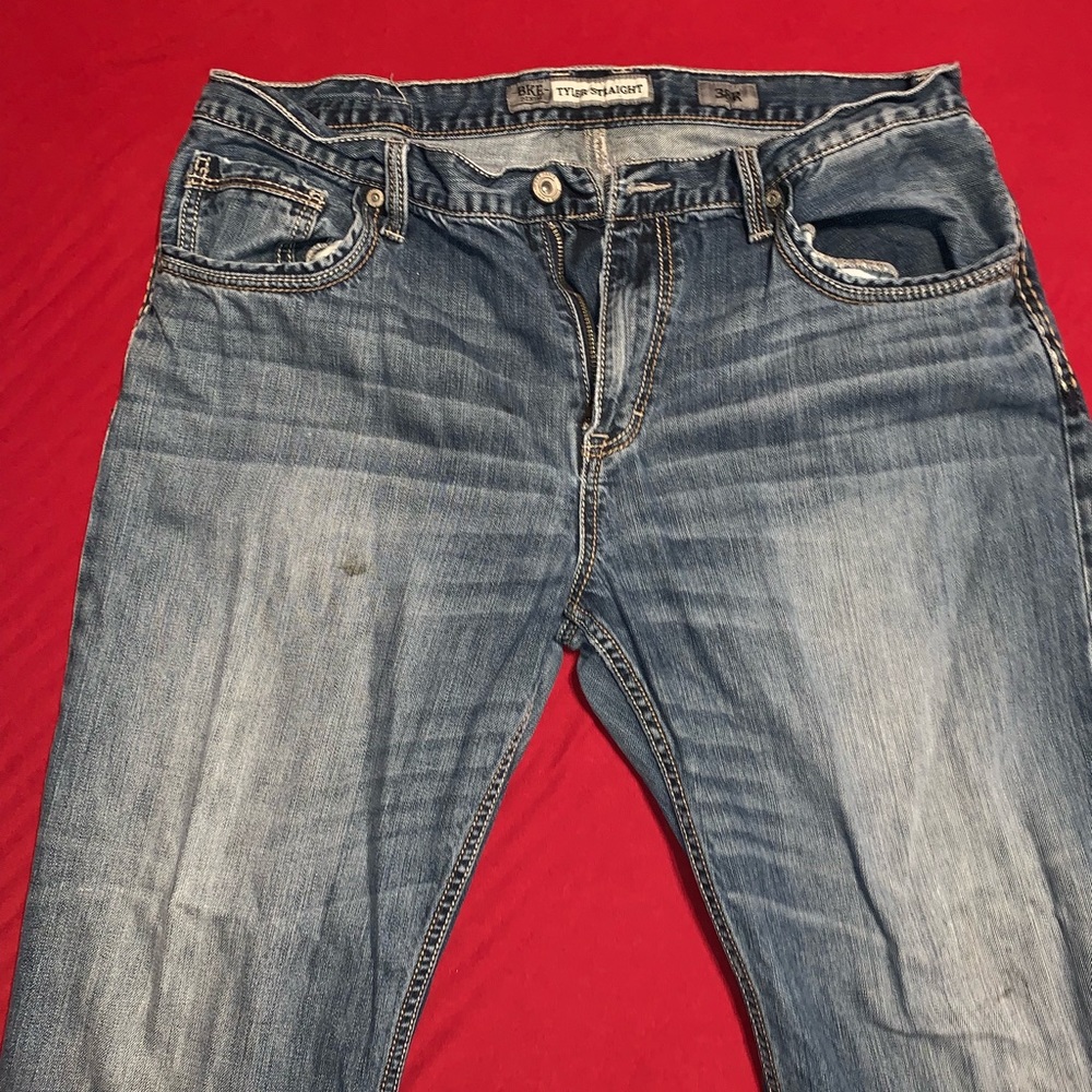 Buckle jeans